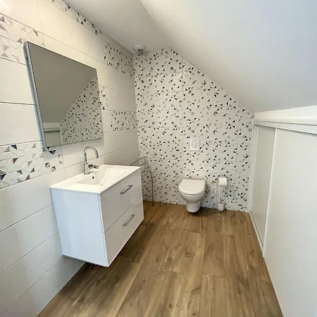 Hébergement de vacances Charmante Maison Neuve Proche Plage, 4 Chambres, 7 Couchages, Jardin, Parking Et Confort - Fr-1-361-511